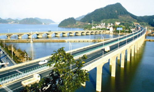 �R����ɽ���L(f��ng)���^(q��)